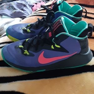 Nike Girls shoes Size 6 Florescent